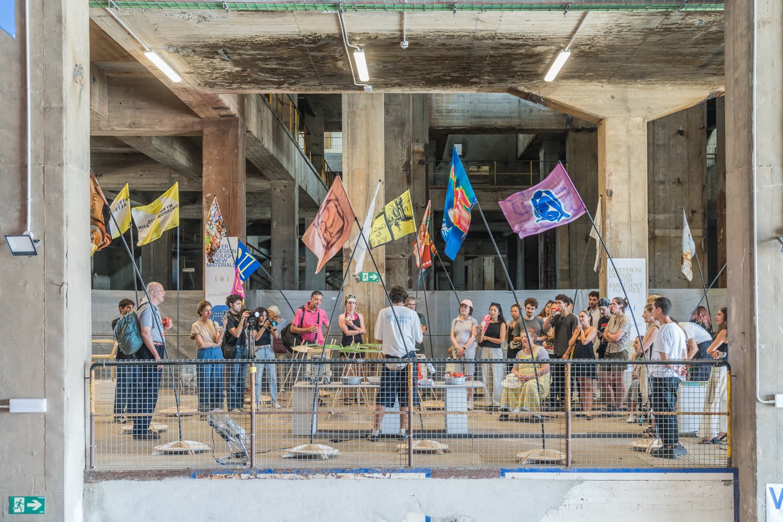 The three-metre flags at the Elisava grade show